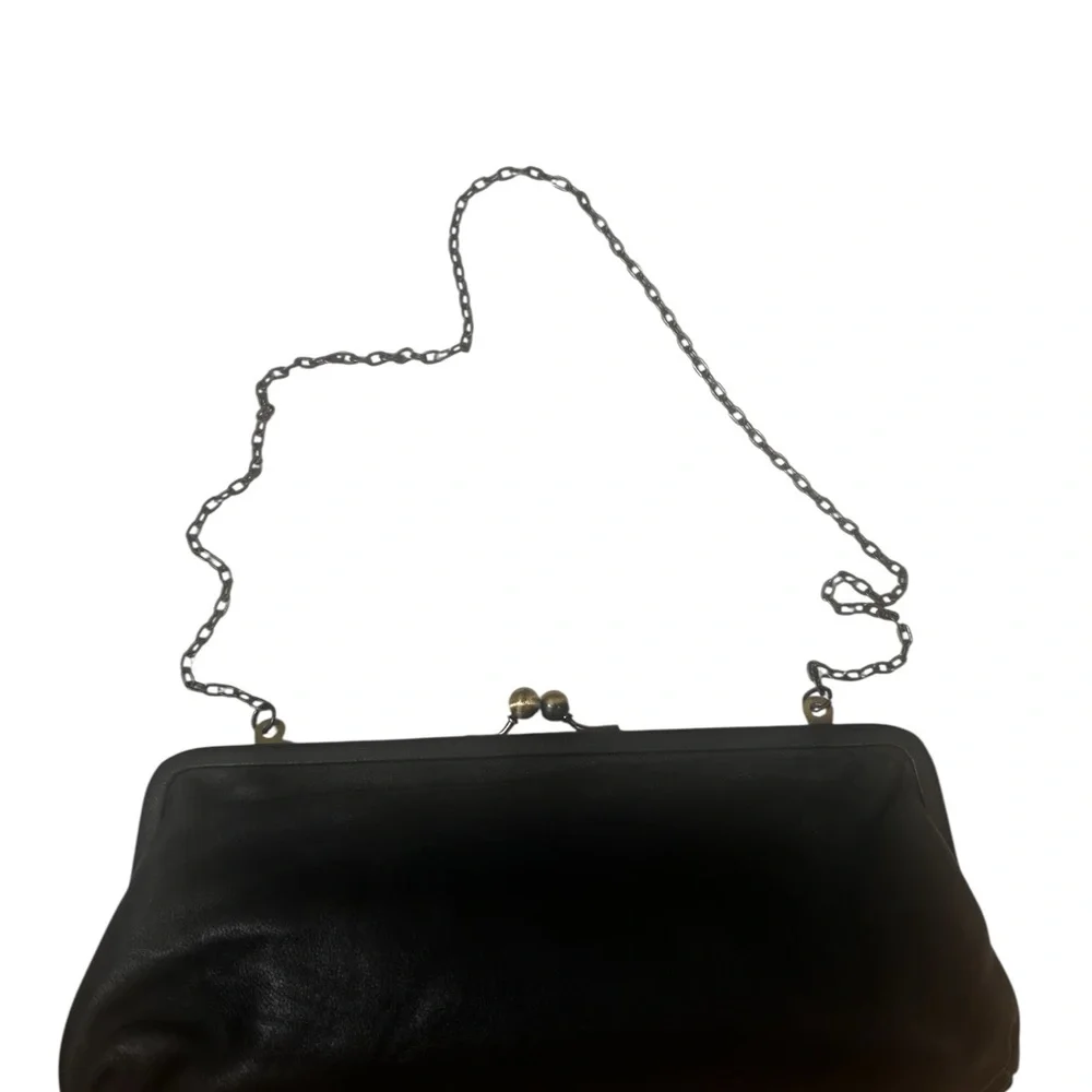 Chic Black Leather Clutch shoulder bag kiss close chain minimalist quiet wealth